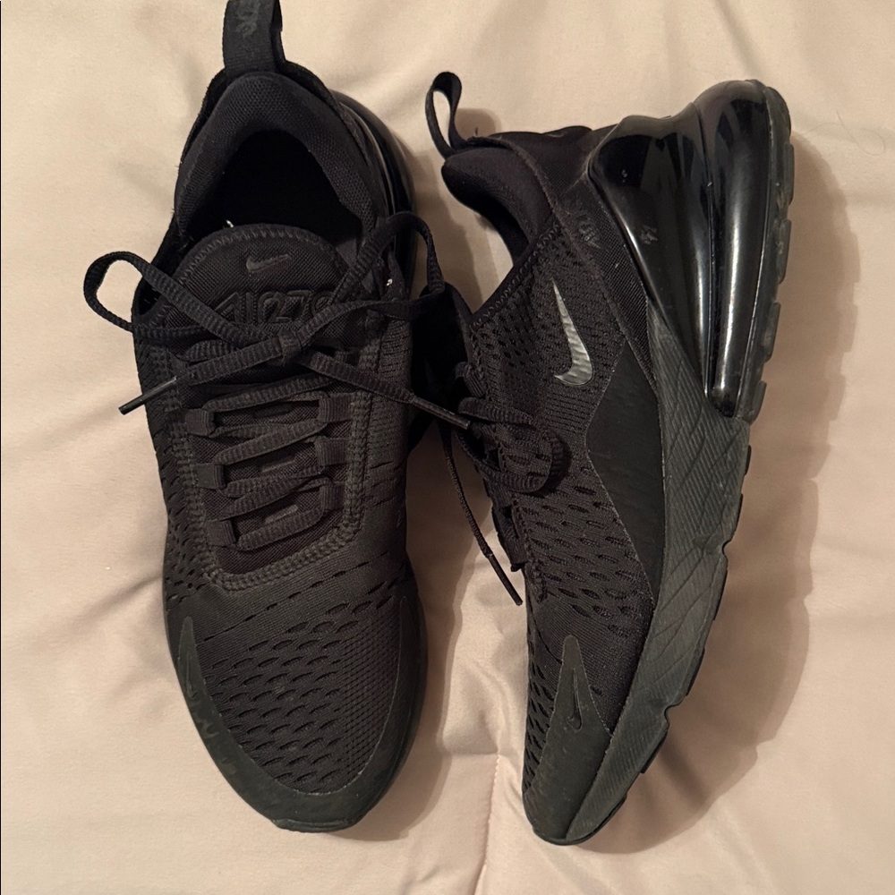 Nike Black Air Max 270 Sneakers